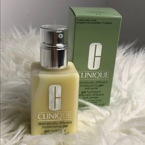 Clinique dramatically different moisturizing gel